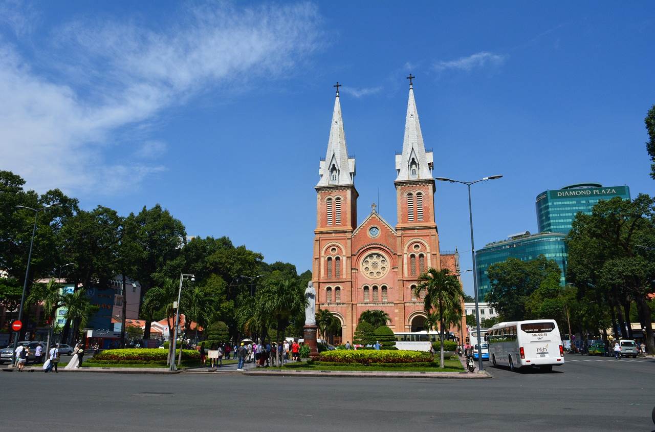 cathedral saigon