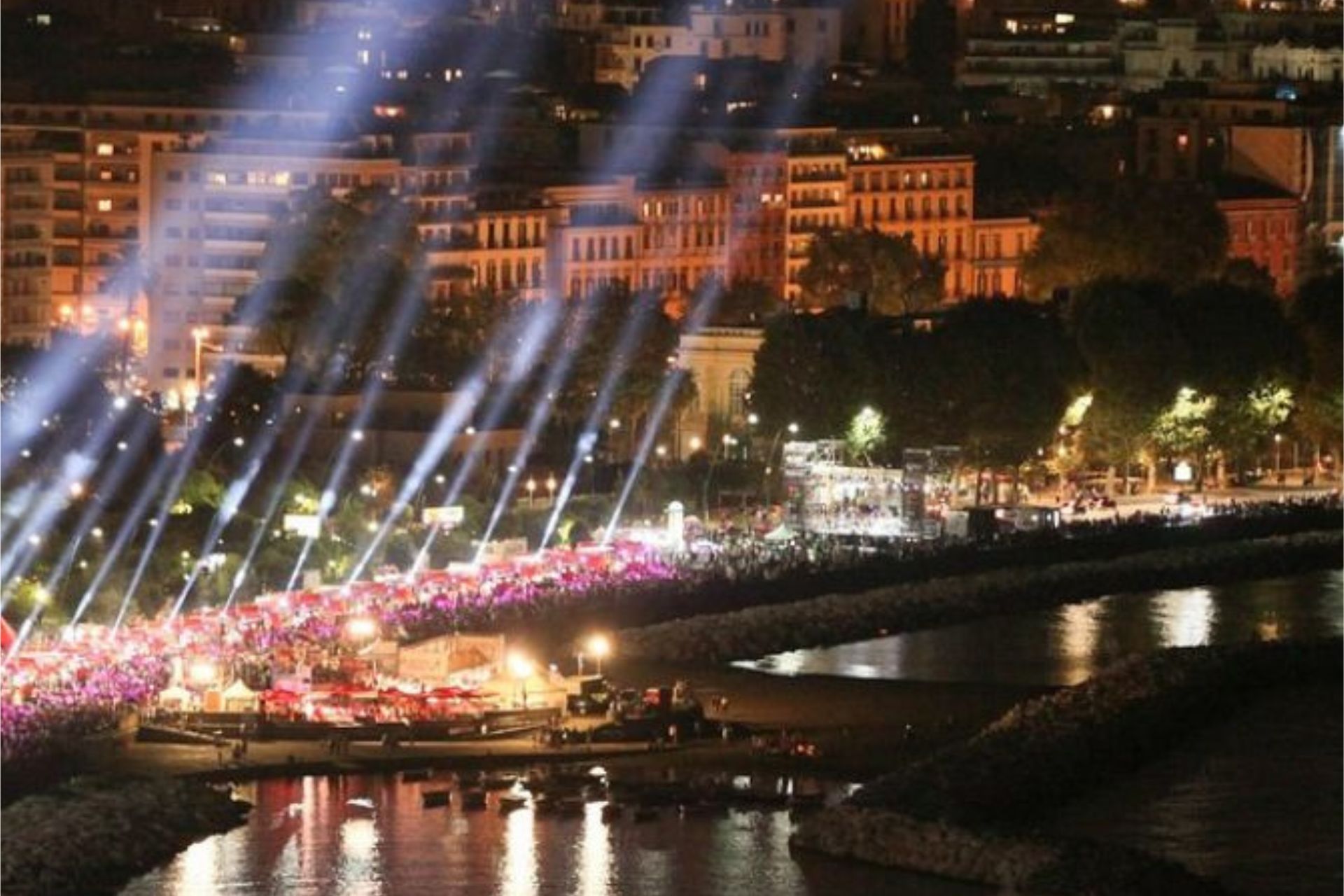 panorama napoli notte